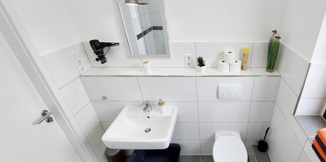 Charmante & Gemuetliche Wohnung Solingen Buitenkant foto